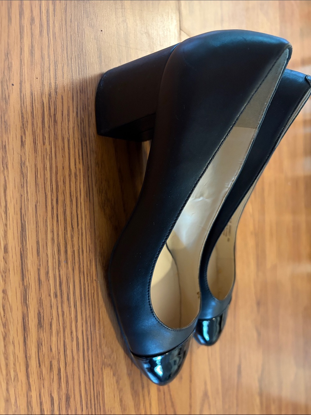 Cole Haan Dawna Grand Black Leather Cap-Toe pump - Picture 2 of 6